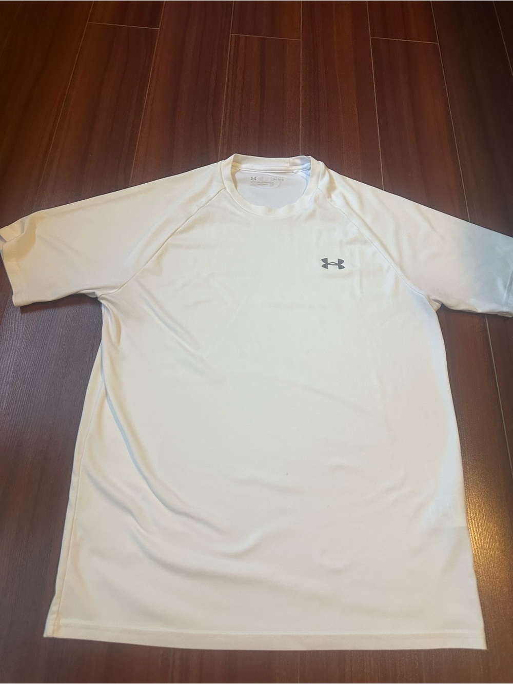 Under Armour White Short Sleeve Performance Tee with Gray Logo